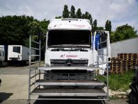 Mercedes Actros.